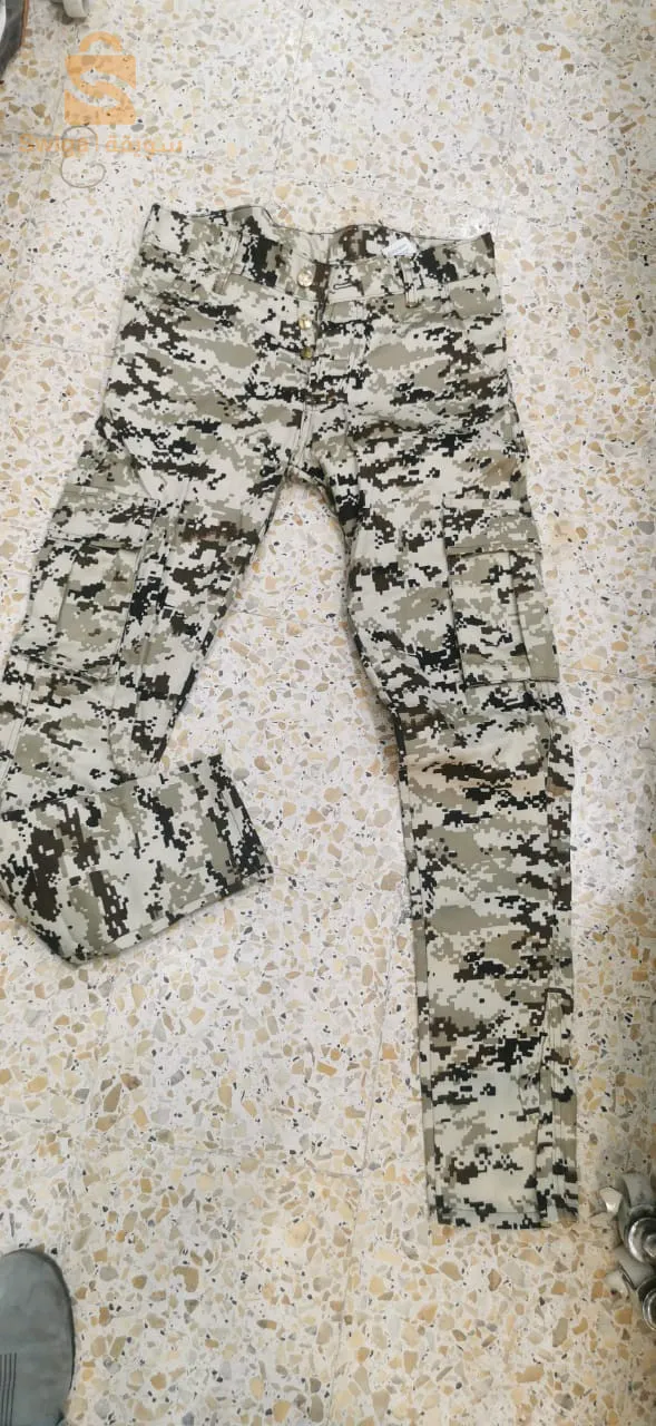 Vêtements militaires pour hommes