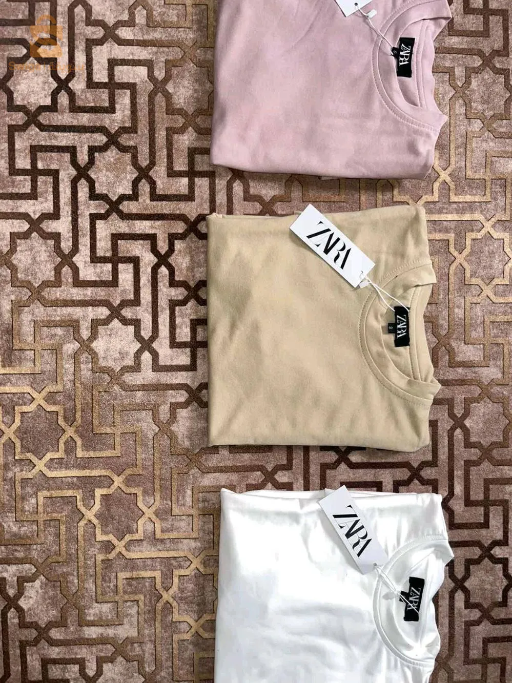 t- shirts and summer pants for cell