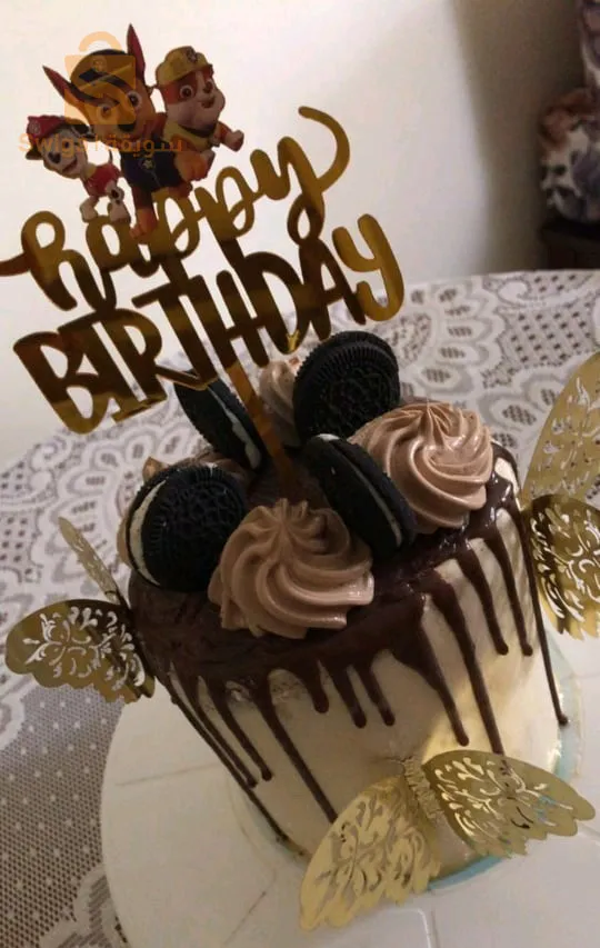 gâteau d'anniversaire et salés