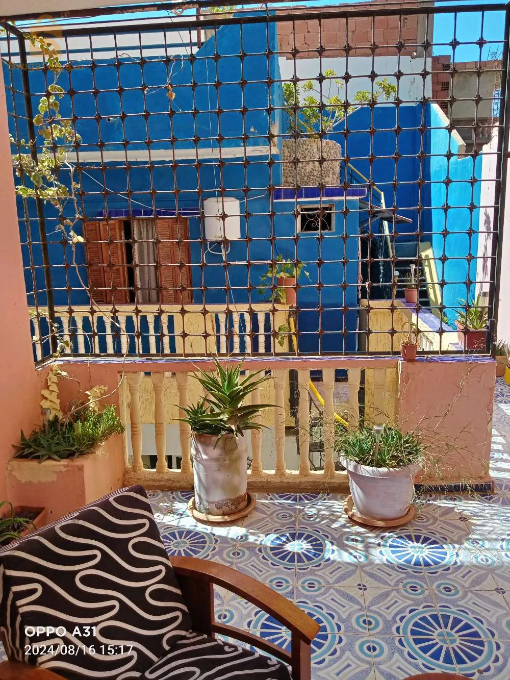 un très beau studio a bouss ville ain türk