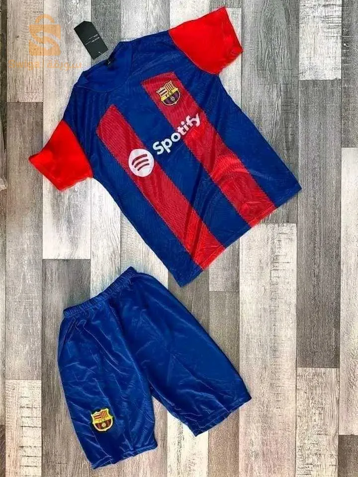 sell children's sports clothing