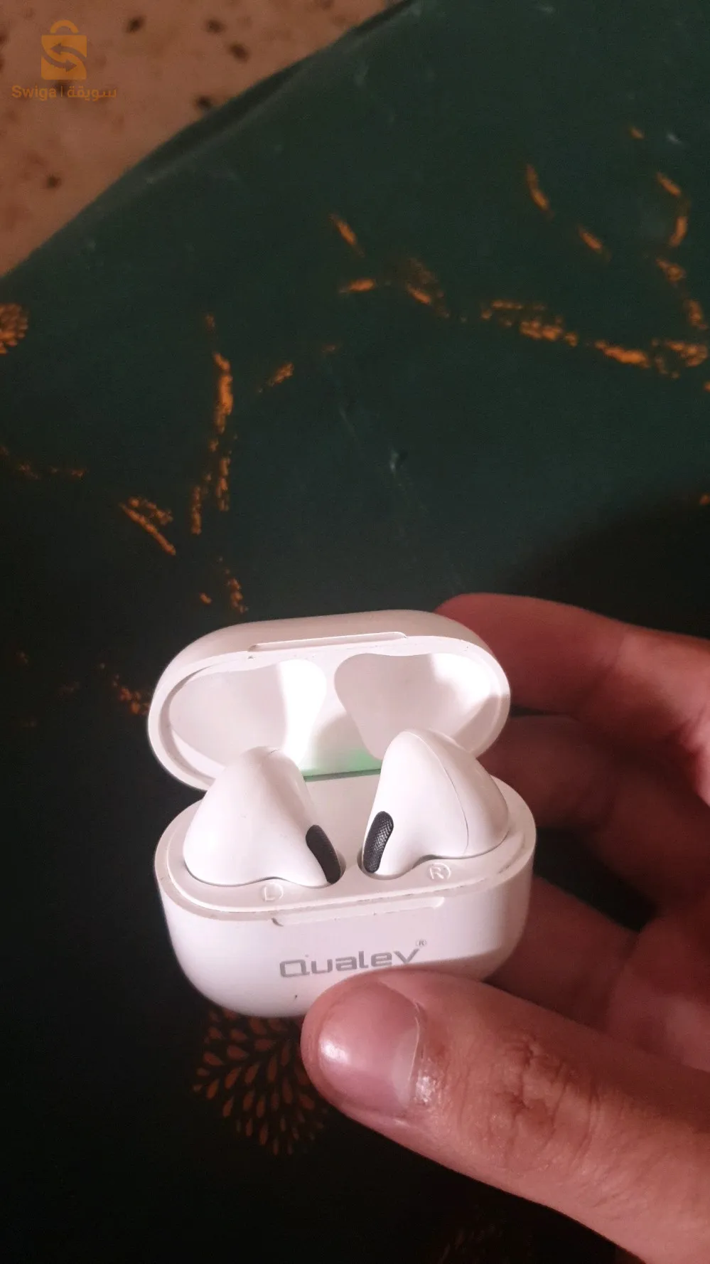 Bluetooth headphones