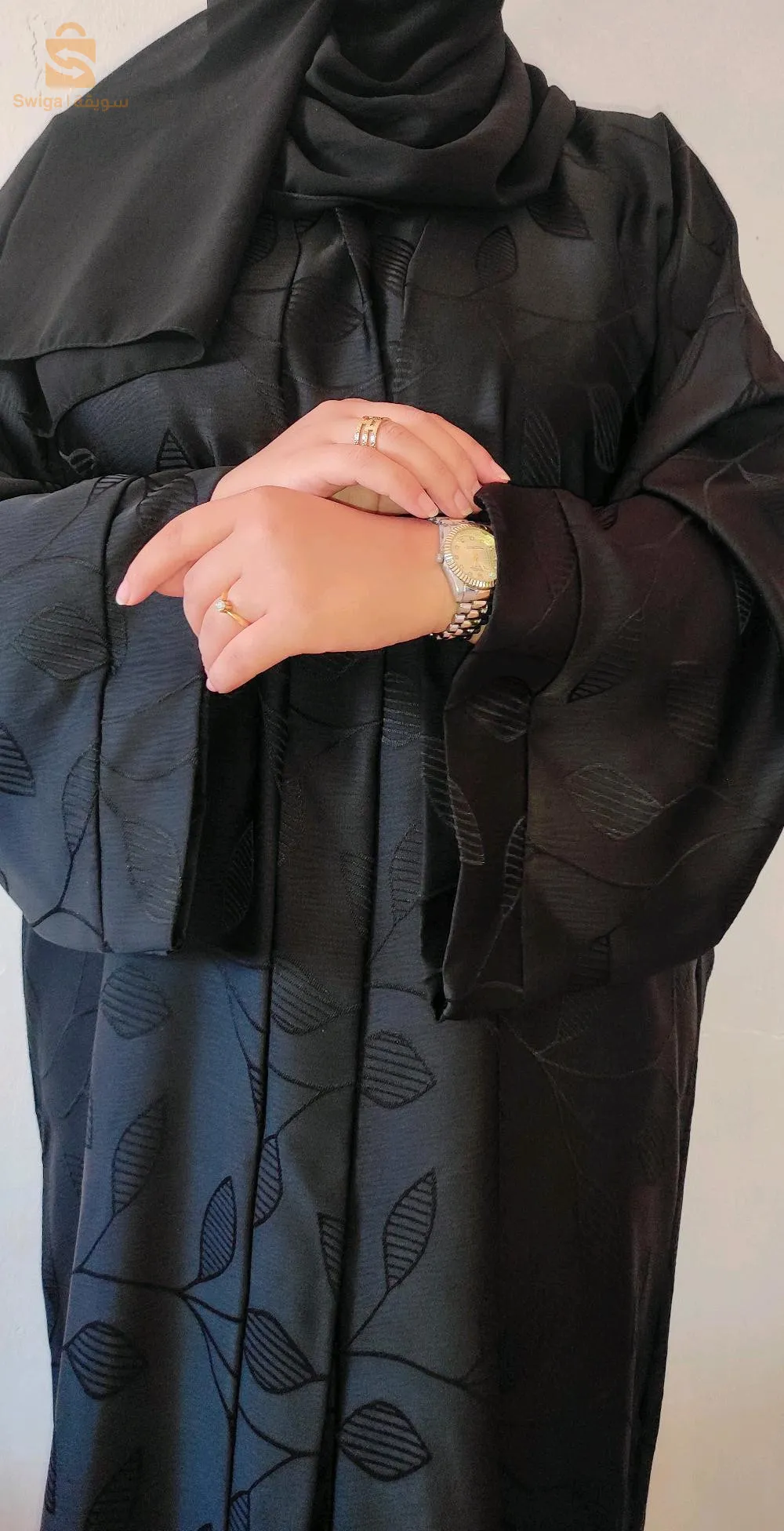 عبايات نسائية