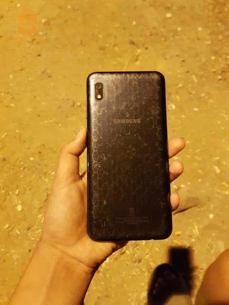 هاتف للبيع