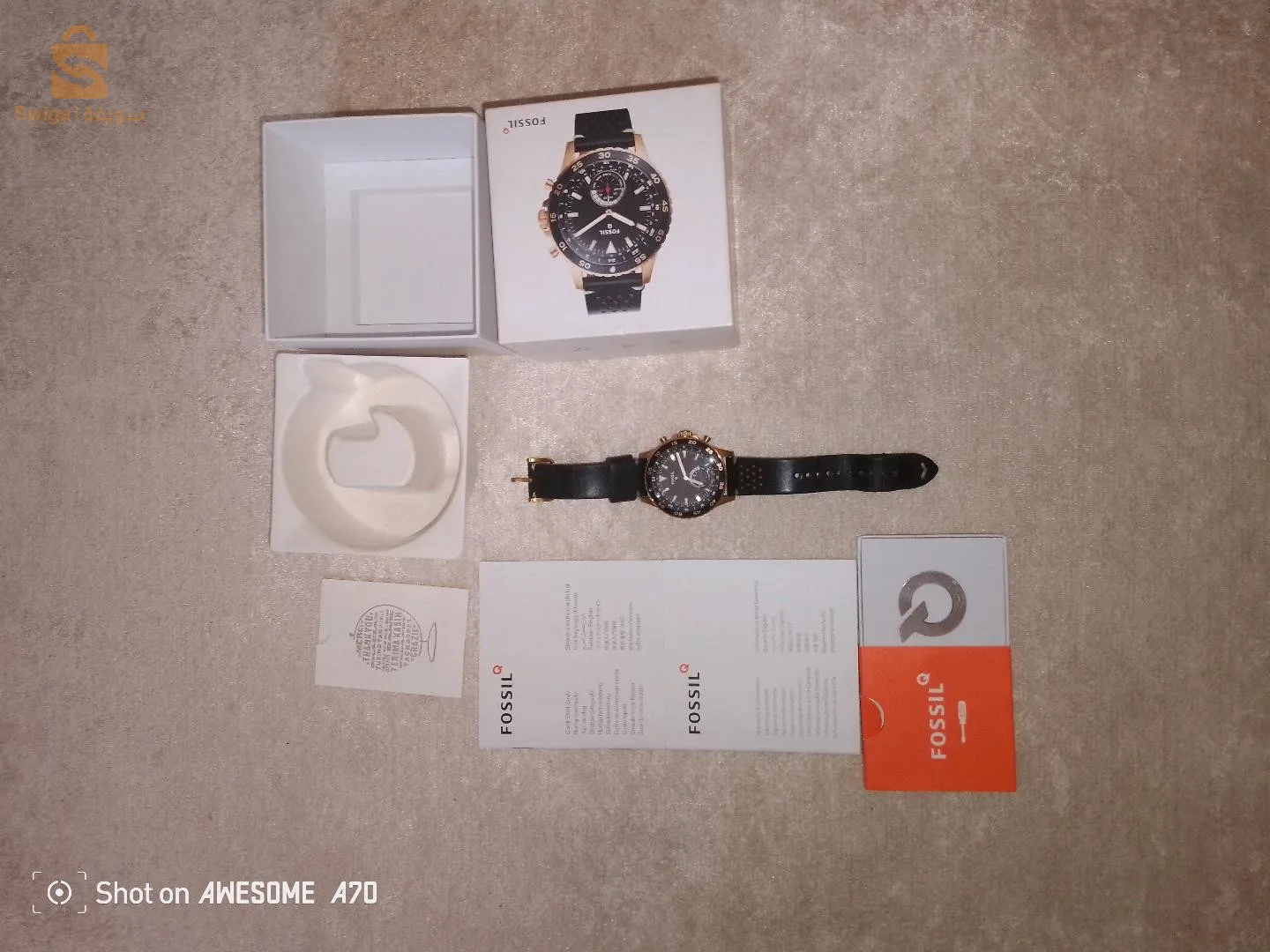 ساعة يد رجالية بسعر ممتاز