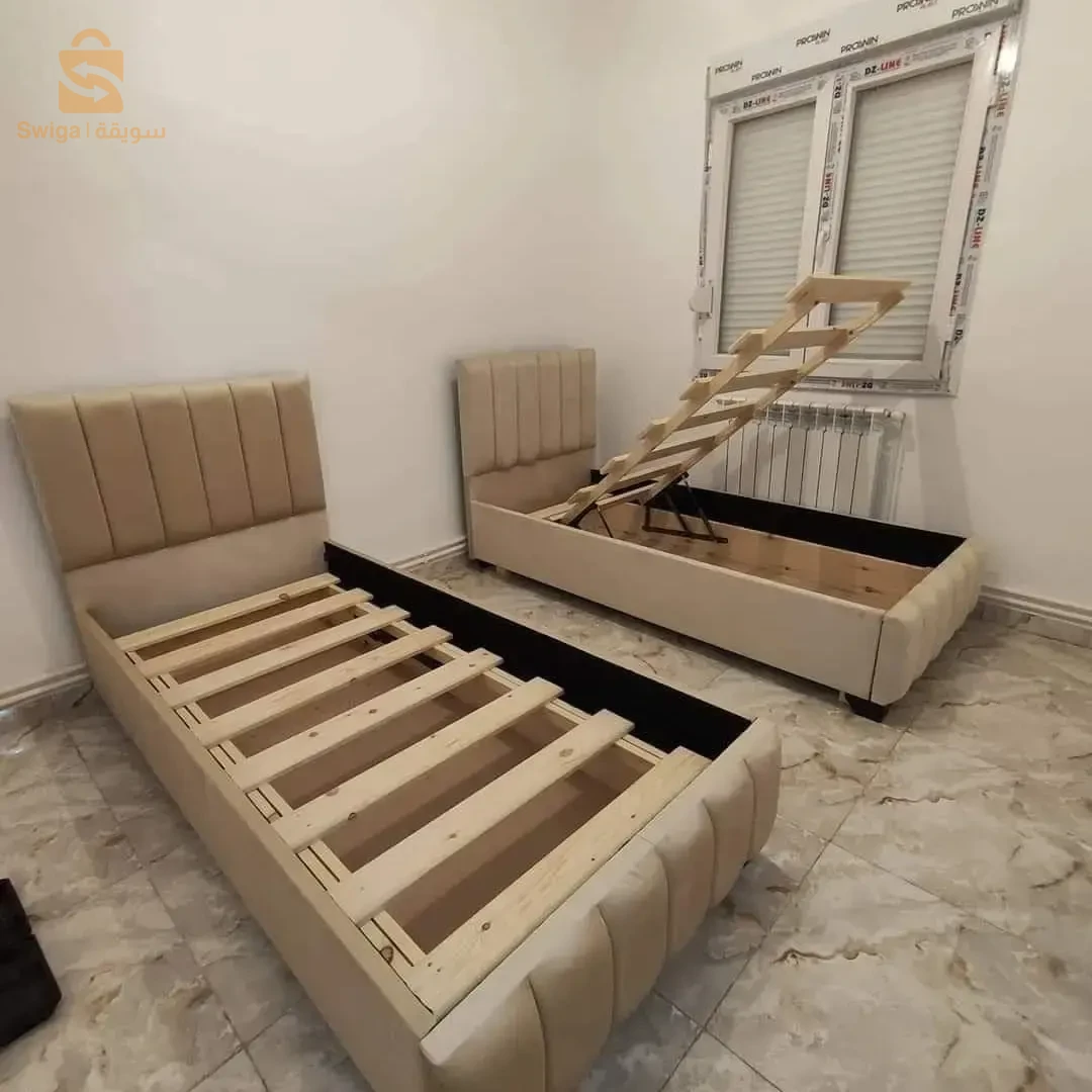 lit capitonnée gros détails
0540078732