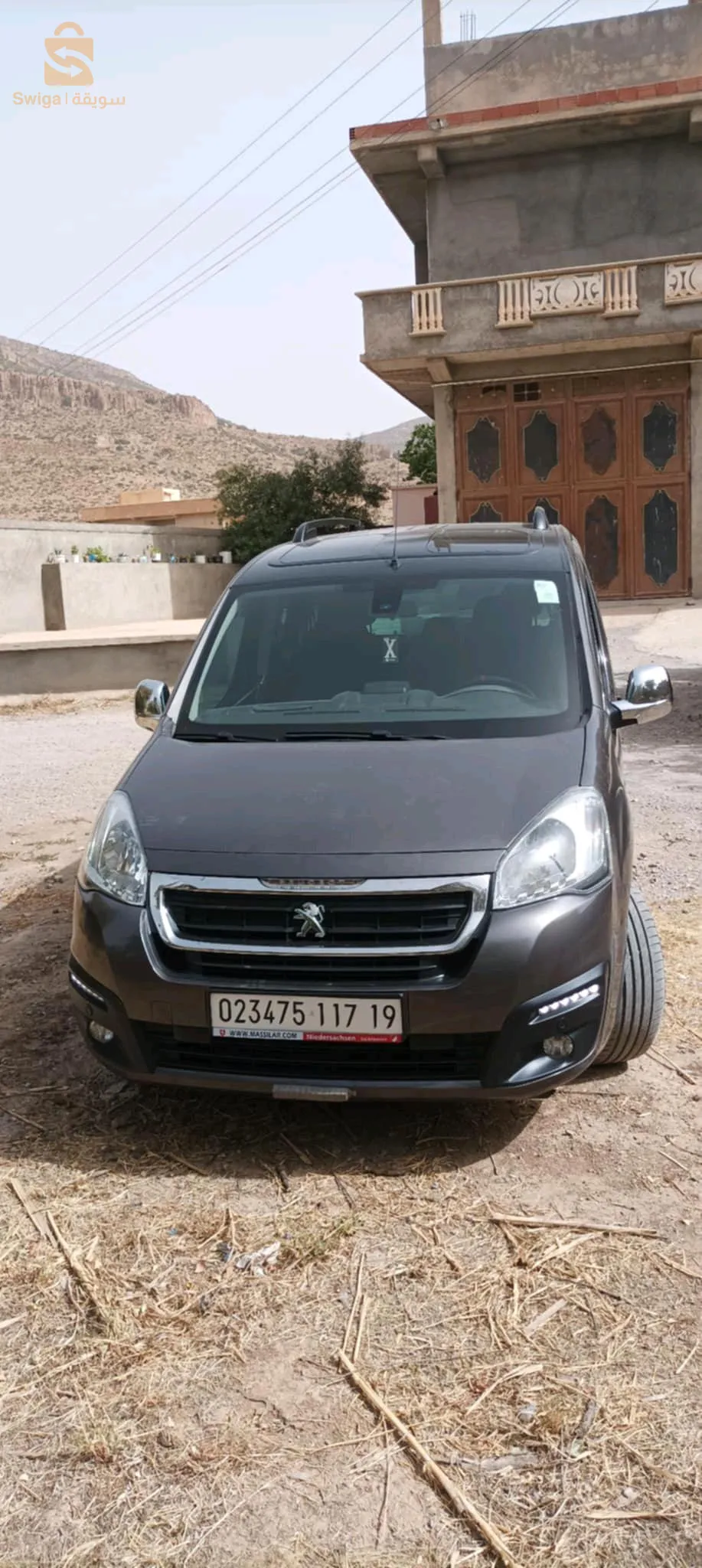 سيارة نظيفة 0بانتىور