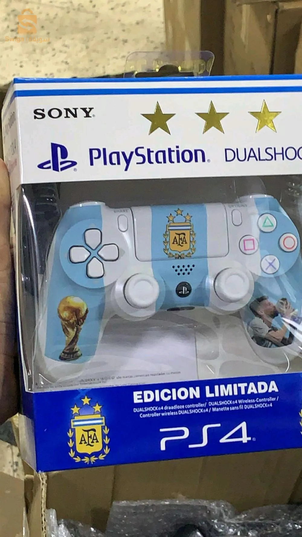 يد تحكم بلايستيشن 4