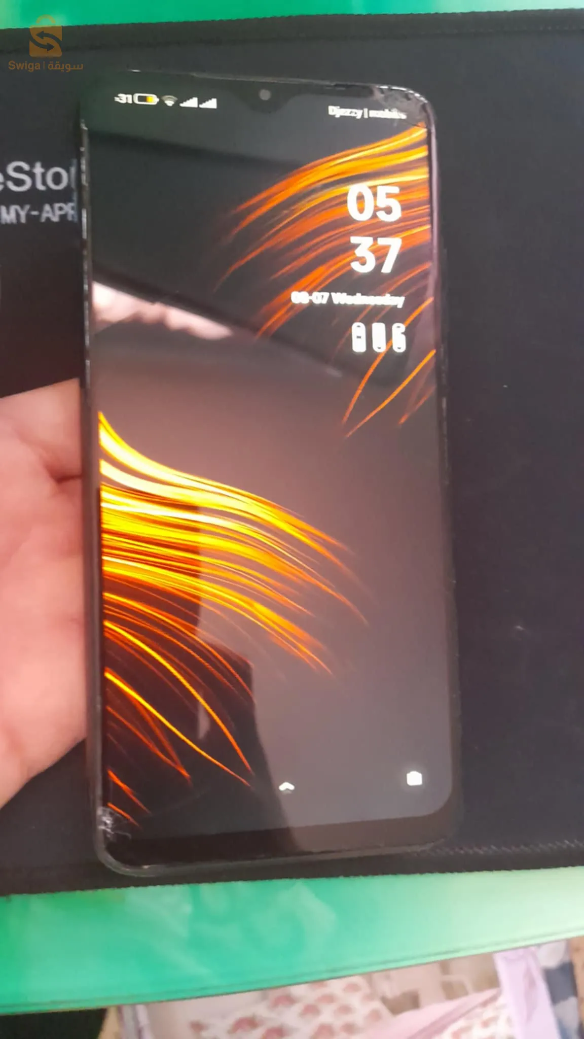 poco m3 
ram: 4+1💿
rom: 64 💾
patree 6000 🔋Avec fast charj 🔌
Processeur: Snapdragon 662 🎮
mach9o9 kima rah yban fl foto❎
m3ah kabl charjor brk 🚫
nbi3 w nberz