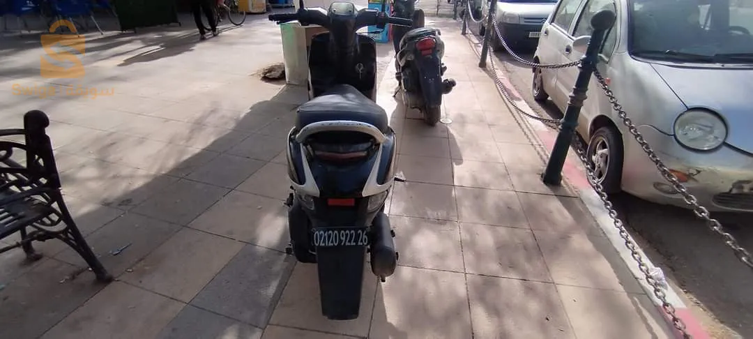 للبيع