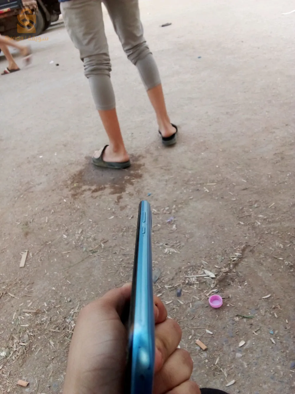 هاتف للبيع في حالة جيدة