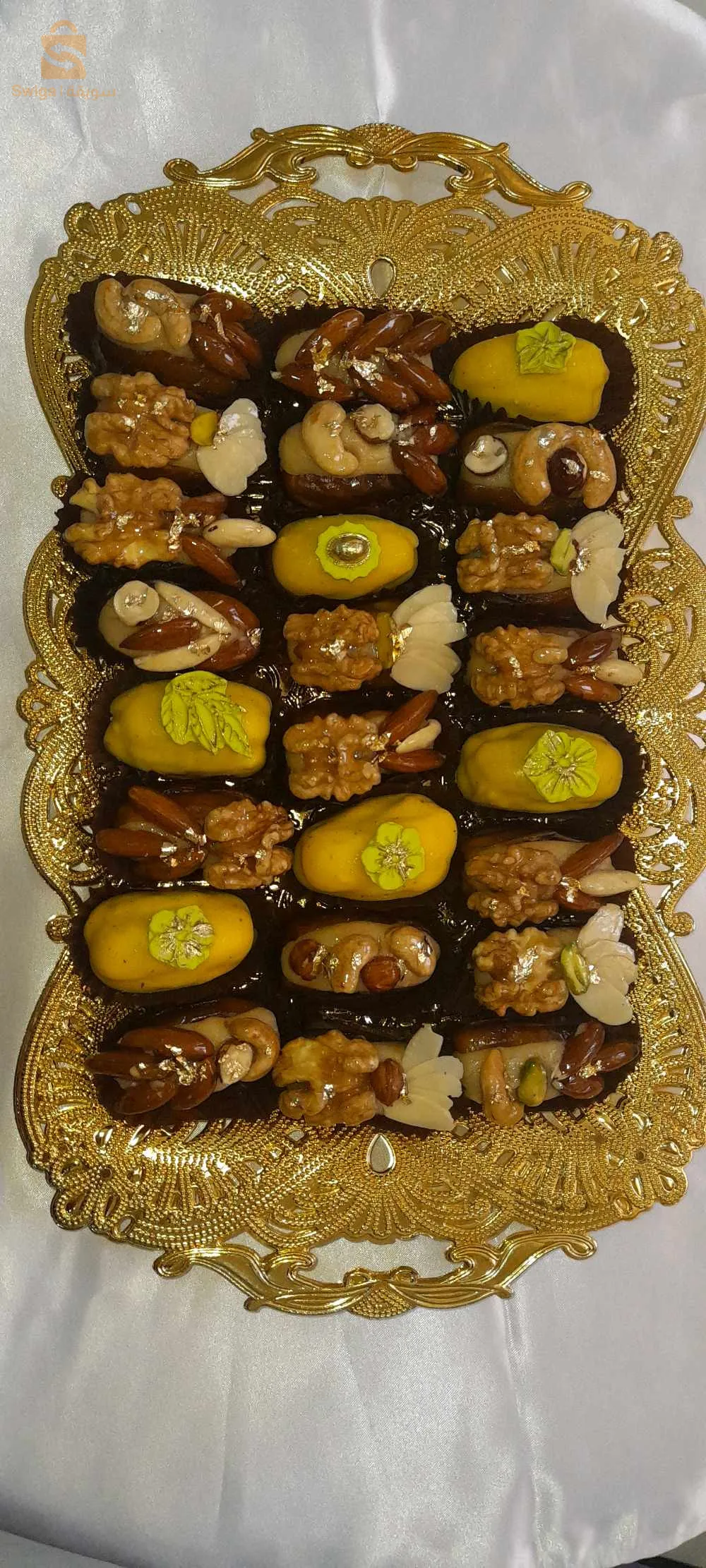 تمر محشي بلوز بنة لا تقاوم