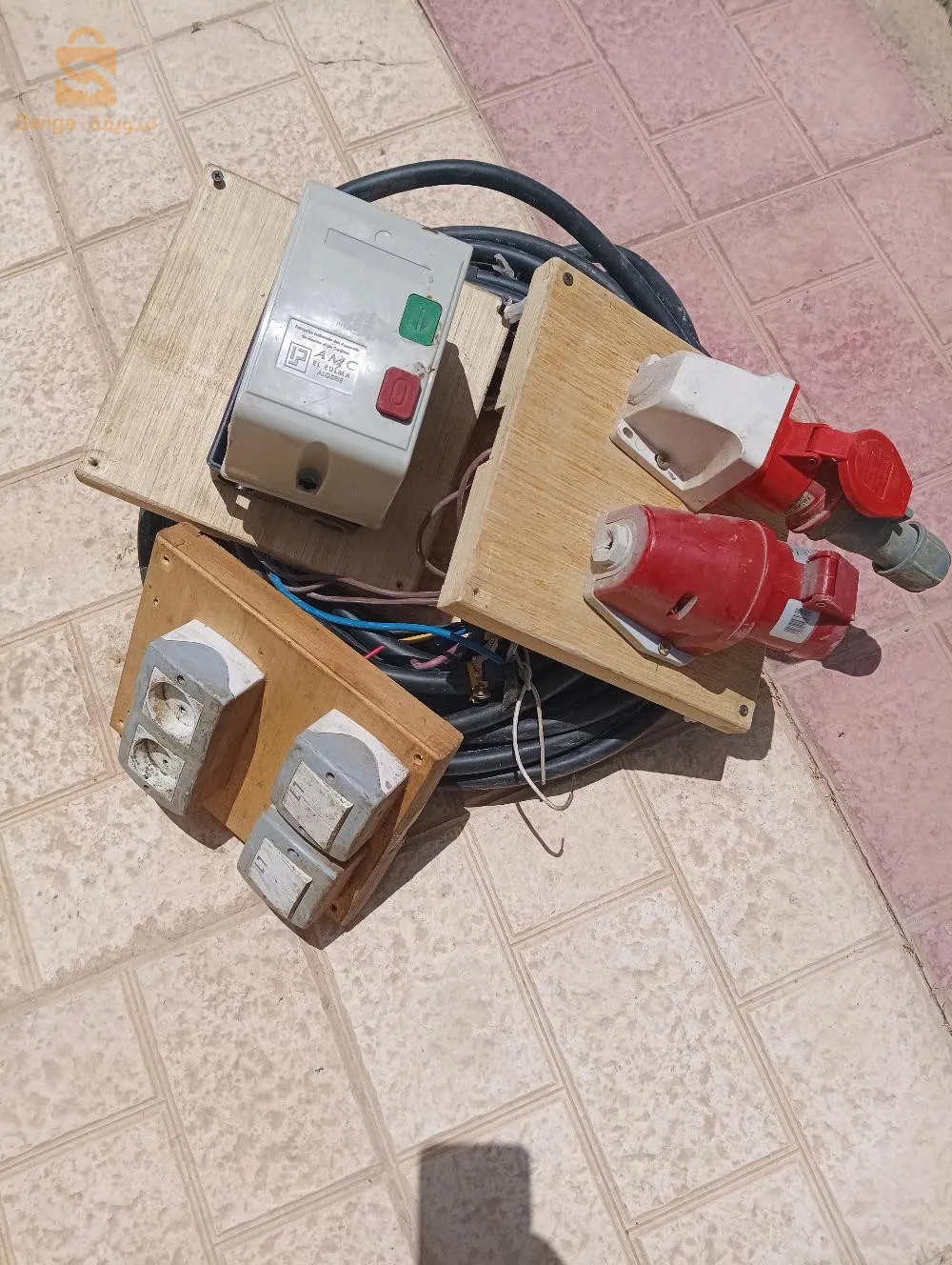 كابل تريسيتي فيه 22متر معاه ديارتي وزوج طابلوات