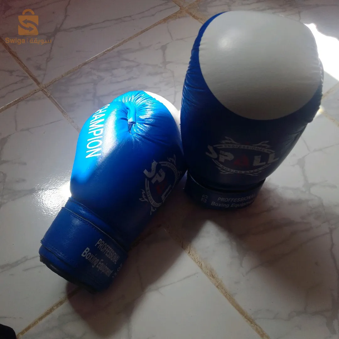 قفازات الملاكمة الاحترافية  boxing gloves
3290da