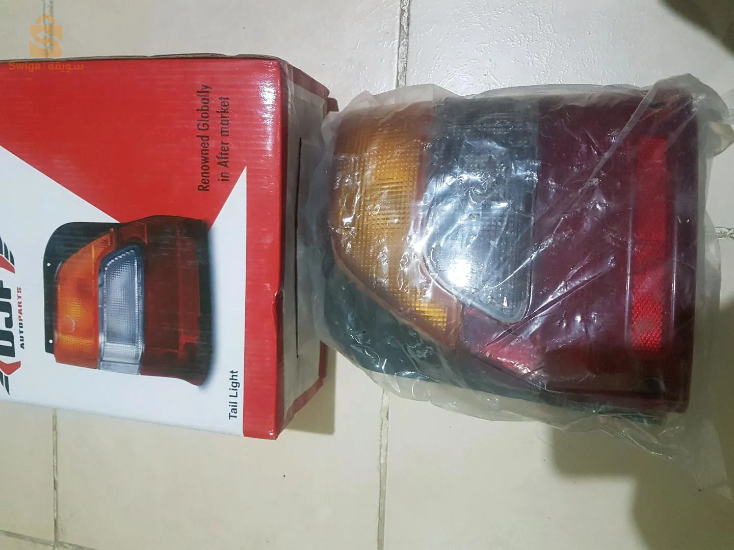 أضواء خلفية لسيارة ماروتي سوزوكي