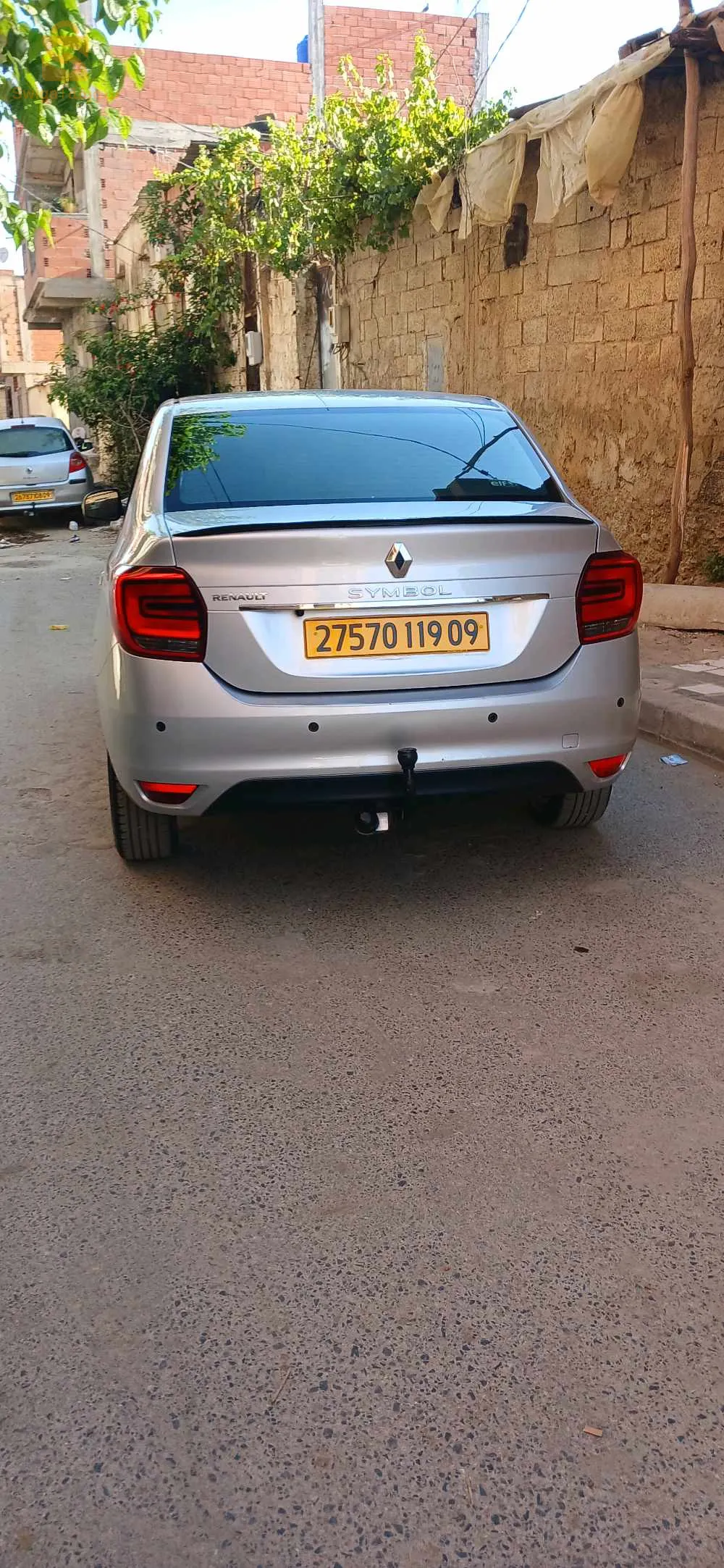 سيارة  ليبع