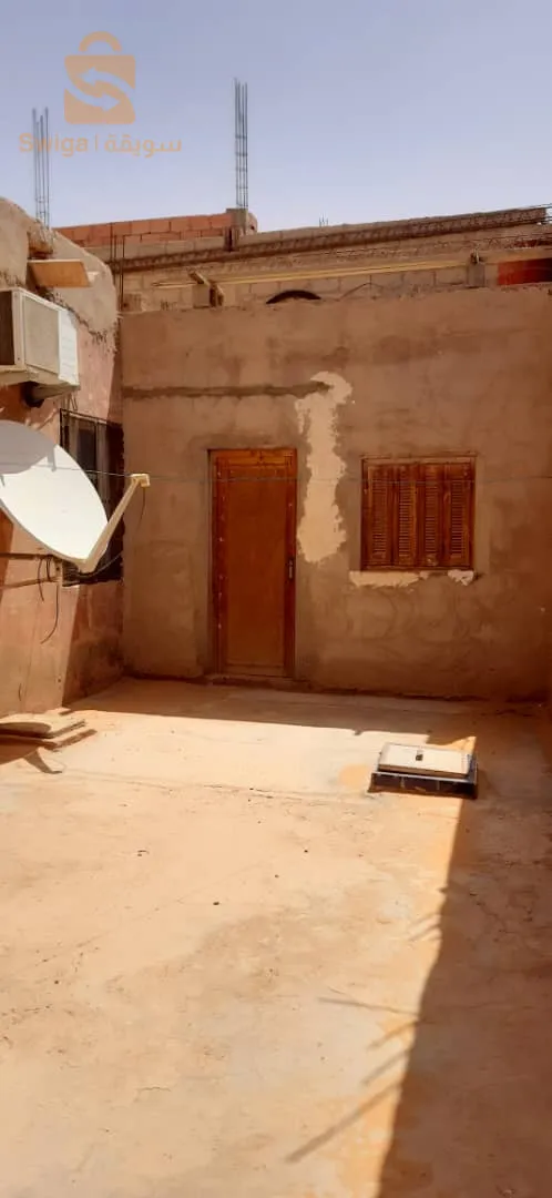 ولاية بشار مدينة تاغيت وسط مدينة جانب الابتدائية