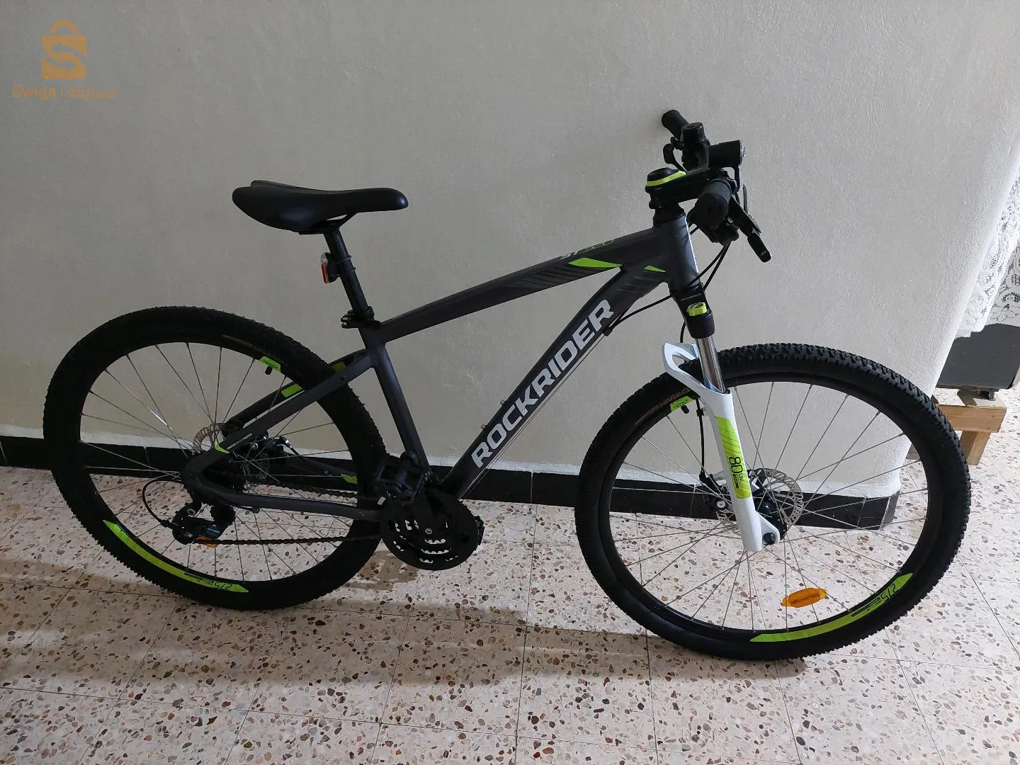 بيع عتاد مستورد