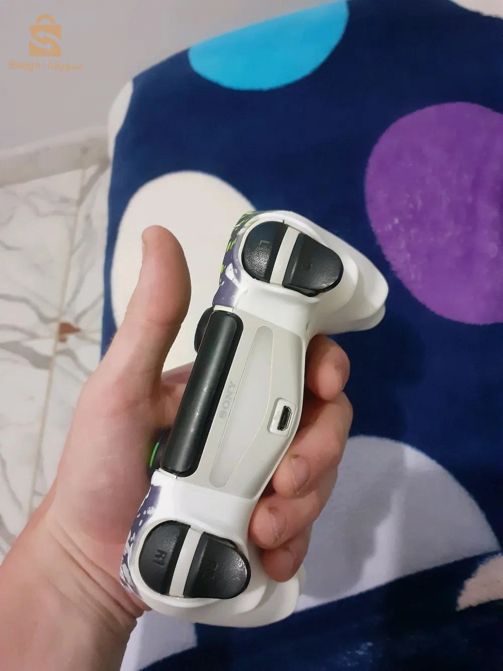 جهاز بلاي 4 سليم،  ليتا 10/10,  يرفد 1 تيرا،  فيرسيو 11.50, أولين، 2 مانيطات فلوريجين +سيدي فيفا ، جامي مفتوح نقي 
رقم الهاتف: 0541783316