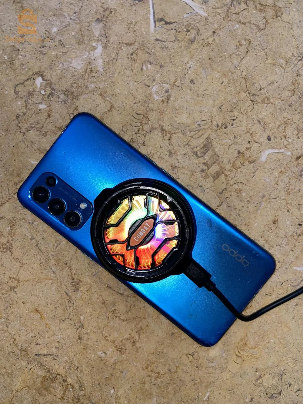 phone coller
مبرد الهاتف