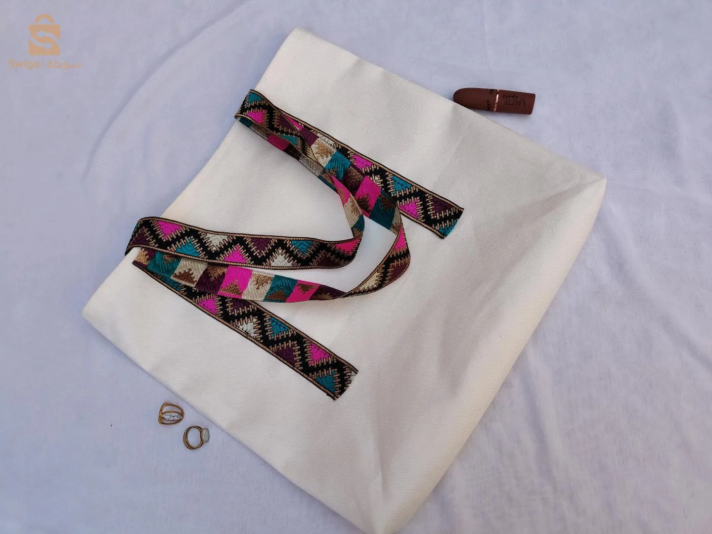 tote bag blanc cassé de très bonne qualité