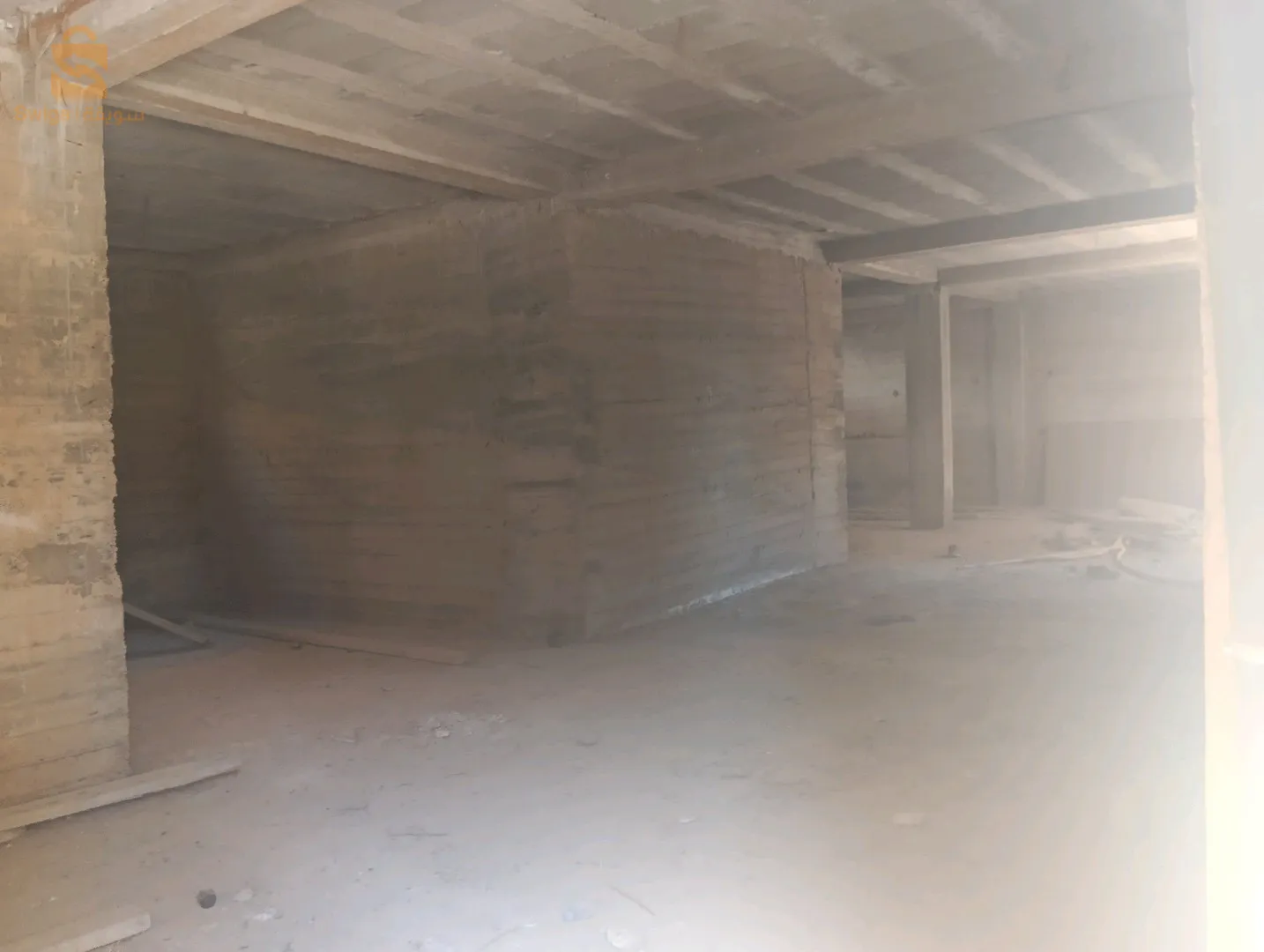 Vente de commerces et de biens immobiliers