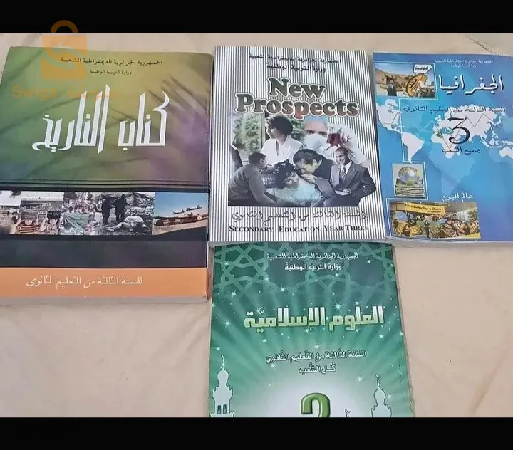 Vente de livres scolaires, année 03, collège, arts et philosophie