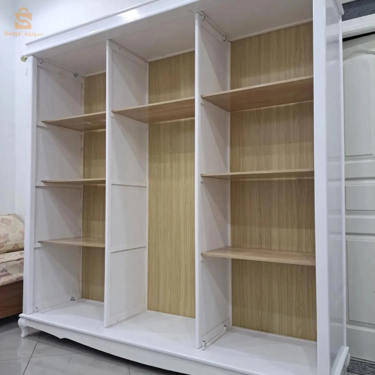 armoire gros détails 
0540078732