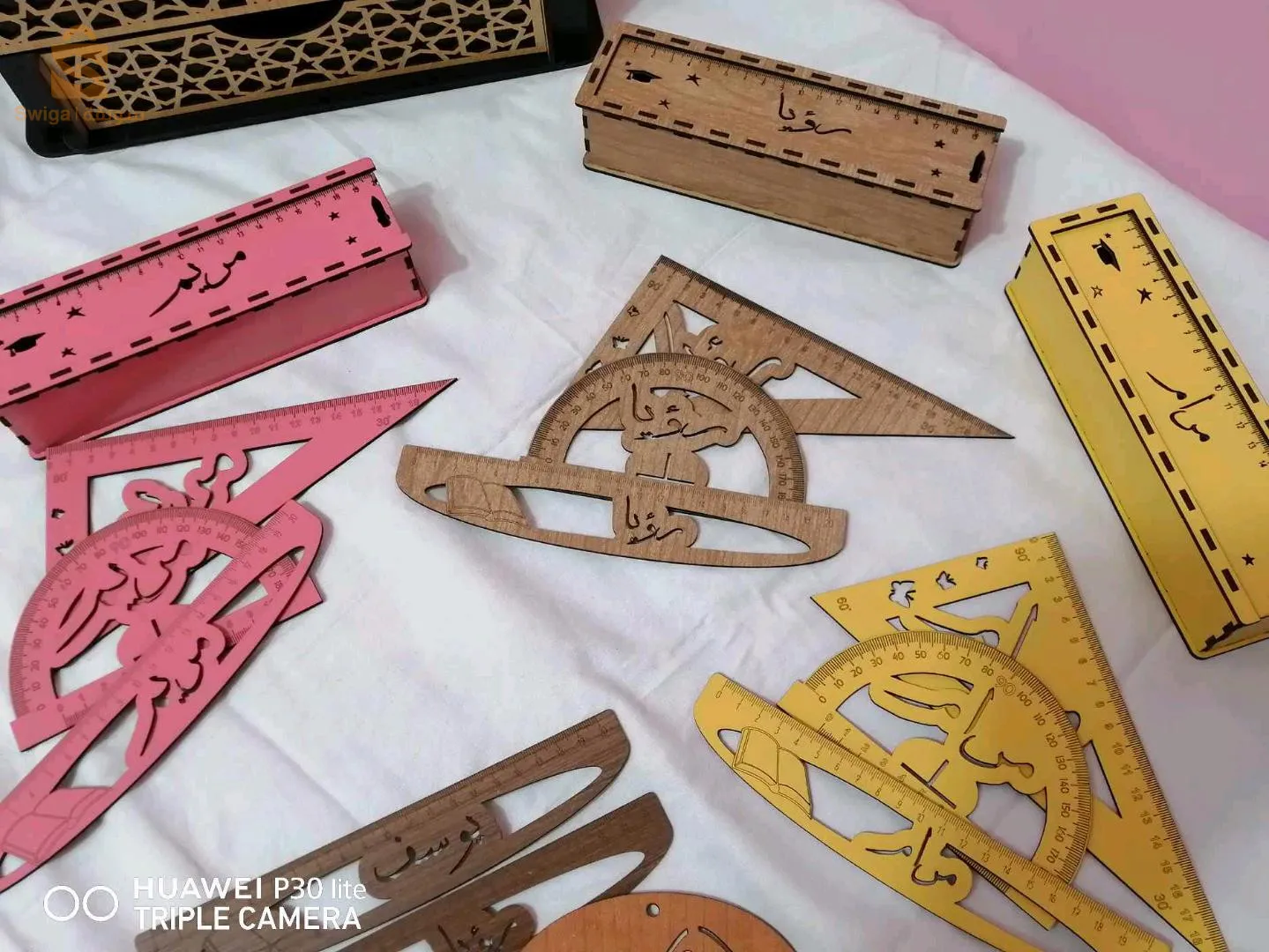 أدوات مدرسية خشبية برسوناليزي