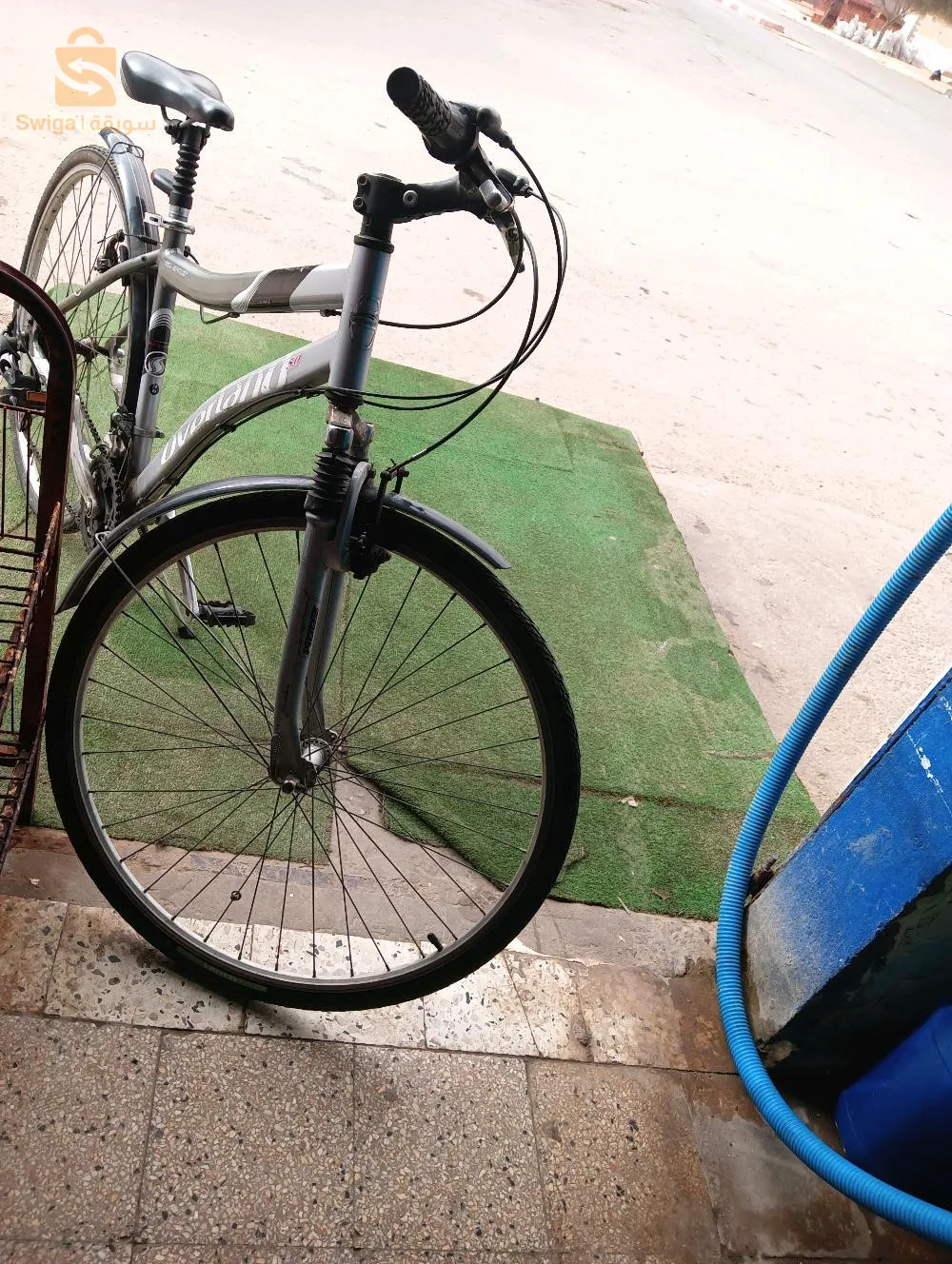 velo a vendre made France original prix 3milon 
0664055717