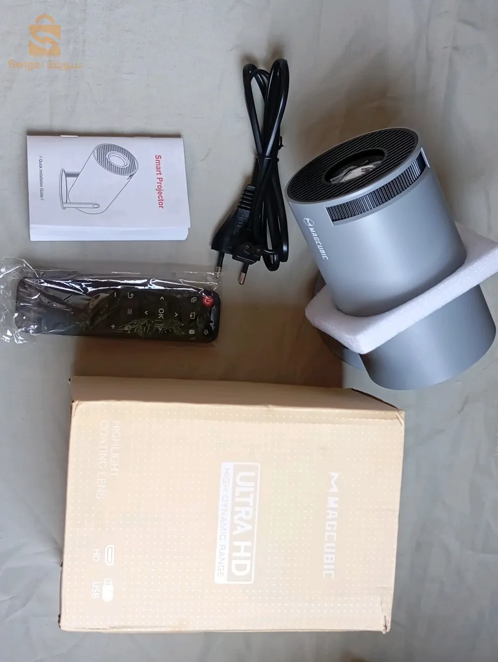 جهاز العرض مصغر(ميني داتاشو) MAGCUBIC HY 300 pro