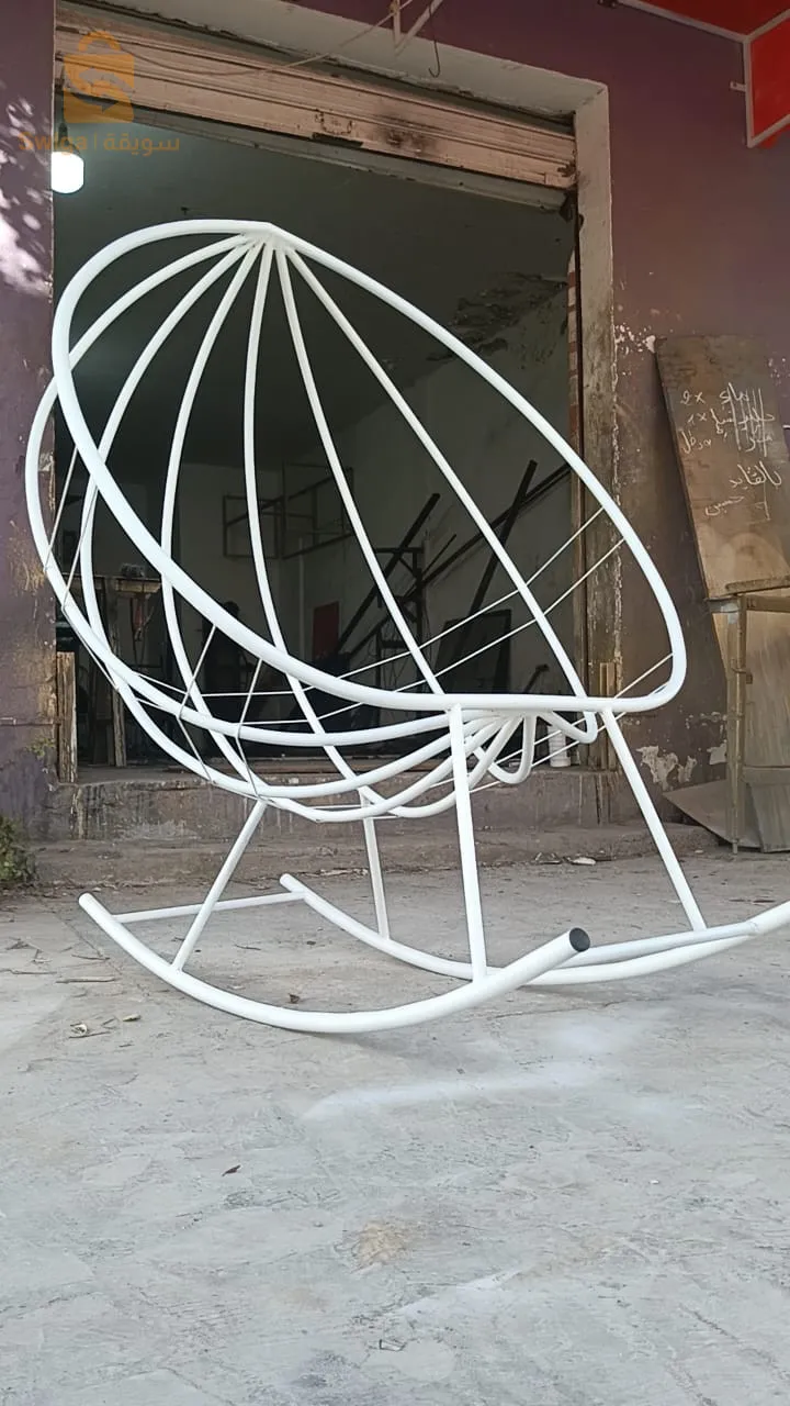 كل ما يخص كراسي الارجوحة بالحديد الصلب عمل متقن يتحمل وزن 130كغ بالتجربة . الشخصية . الدفع عند الاستلام 58 ولايةBalançoire 25000دج