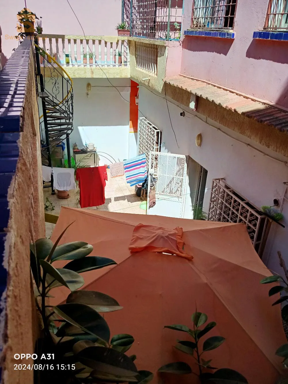 un très beau studio a bouss ville ain türk