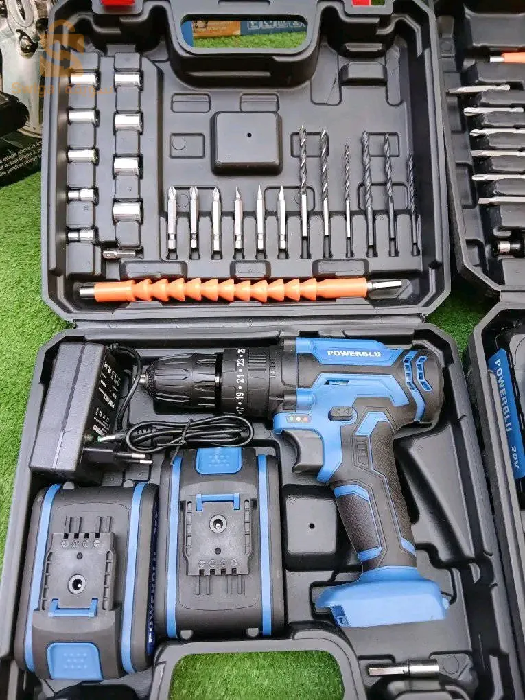 فيساز هايلة بزاف معاها كامل ليزاكيسسوار تاعها