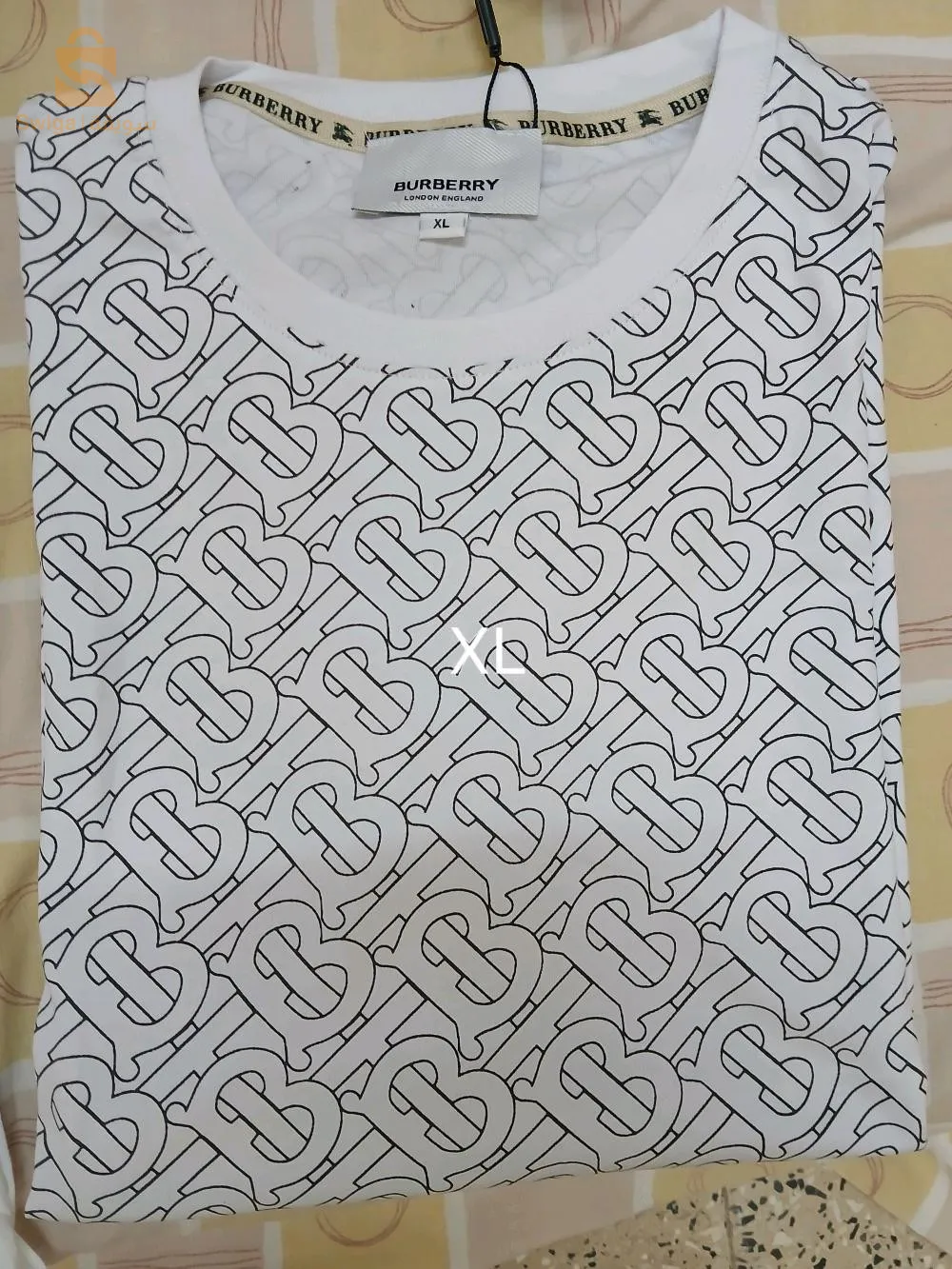 Chemises et T-shirts