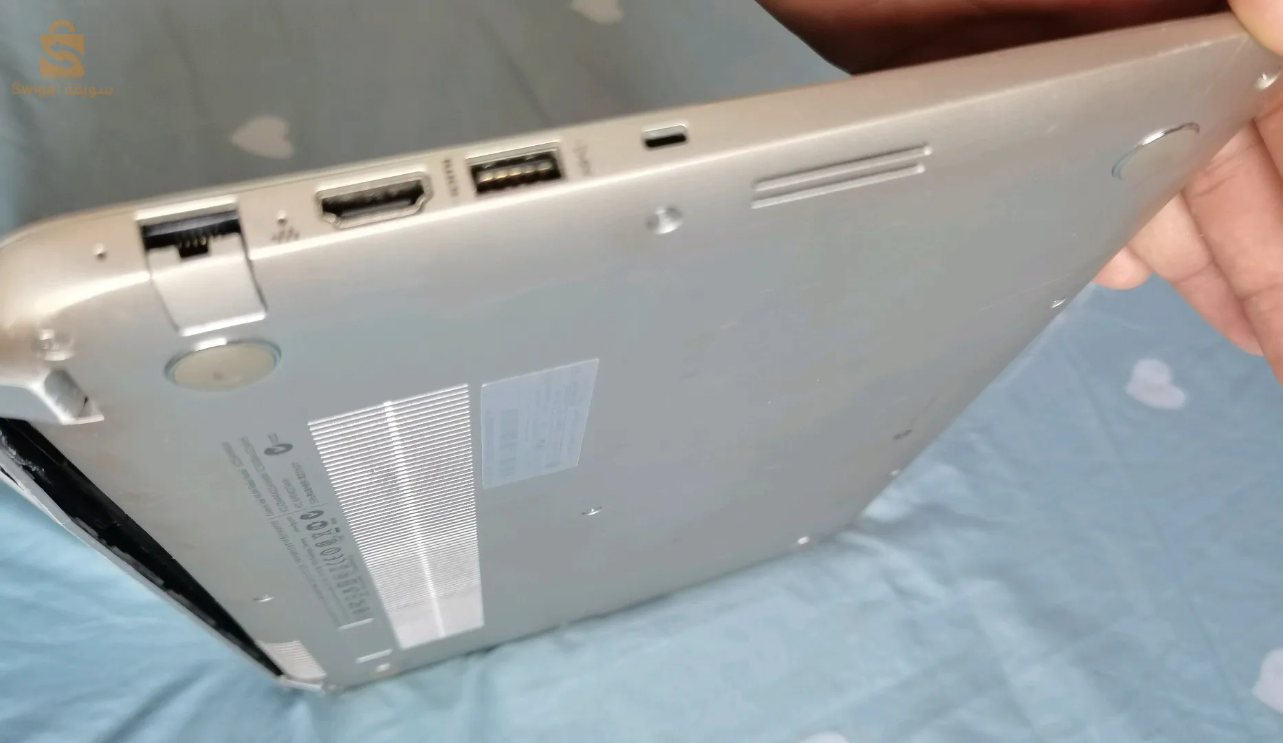 Pies Hp pro ultrabook (DV6) i7     3eme generation
13.3 " Ecaran tactile
Probleme Afficher Cassi