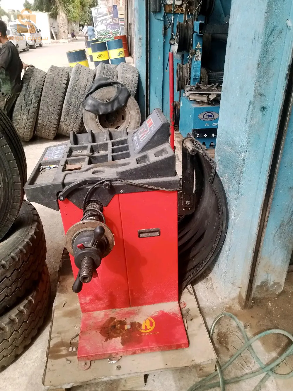 ماكينات تصليح العجلات في حالة جديدة