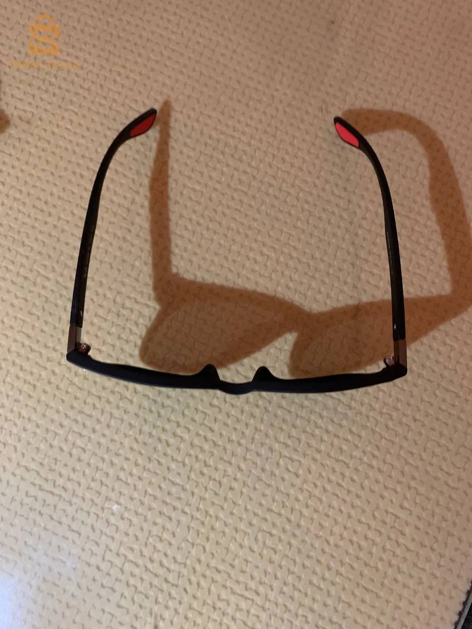 نظارات شمسية للجنسين