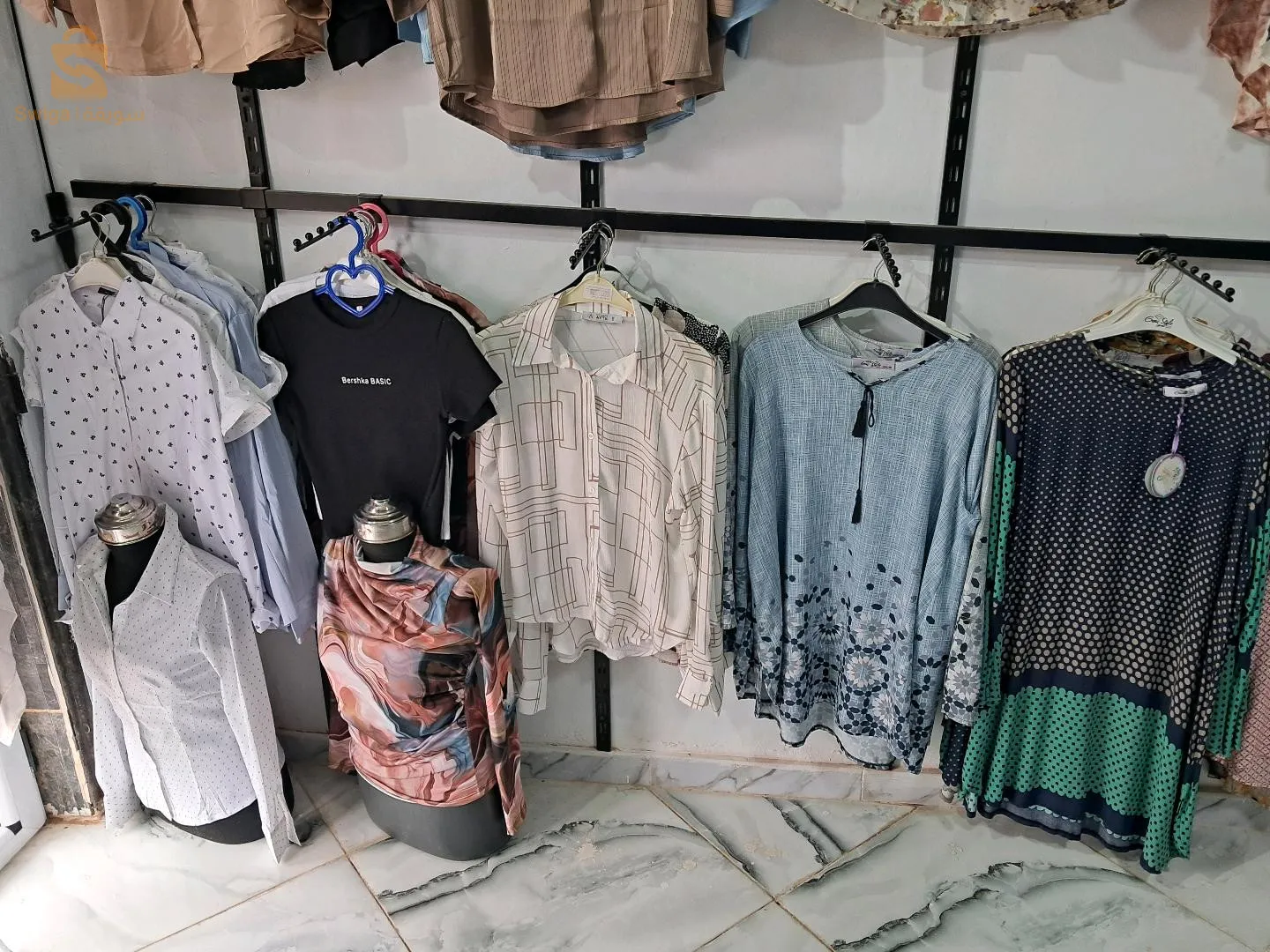 ملابس نسائية