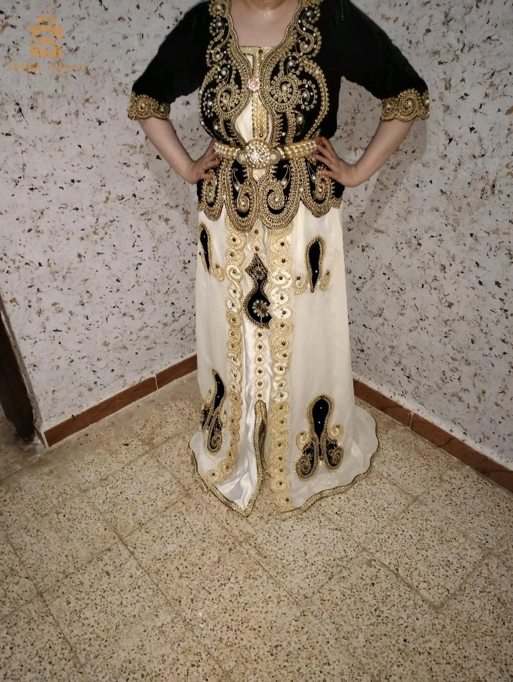 بلوزة وهرانية بالبرنوس
