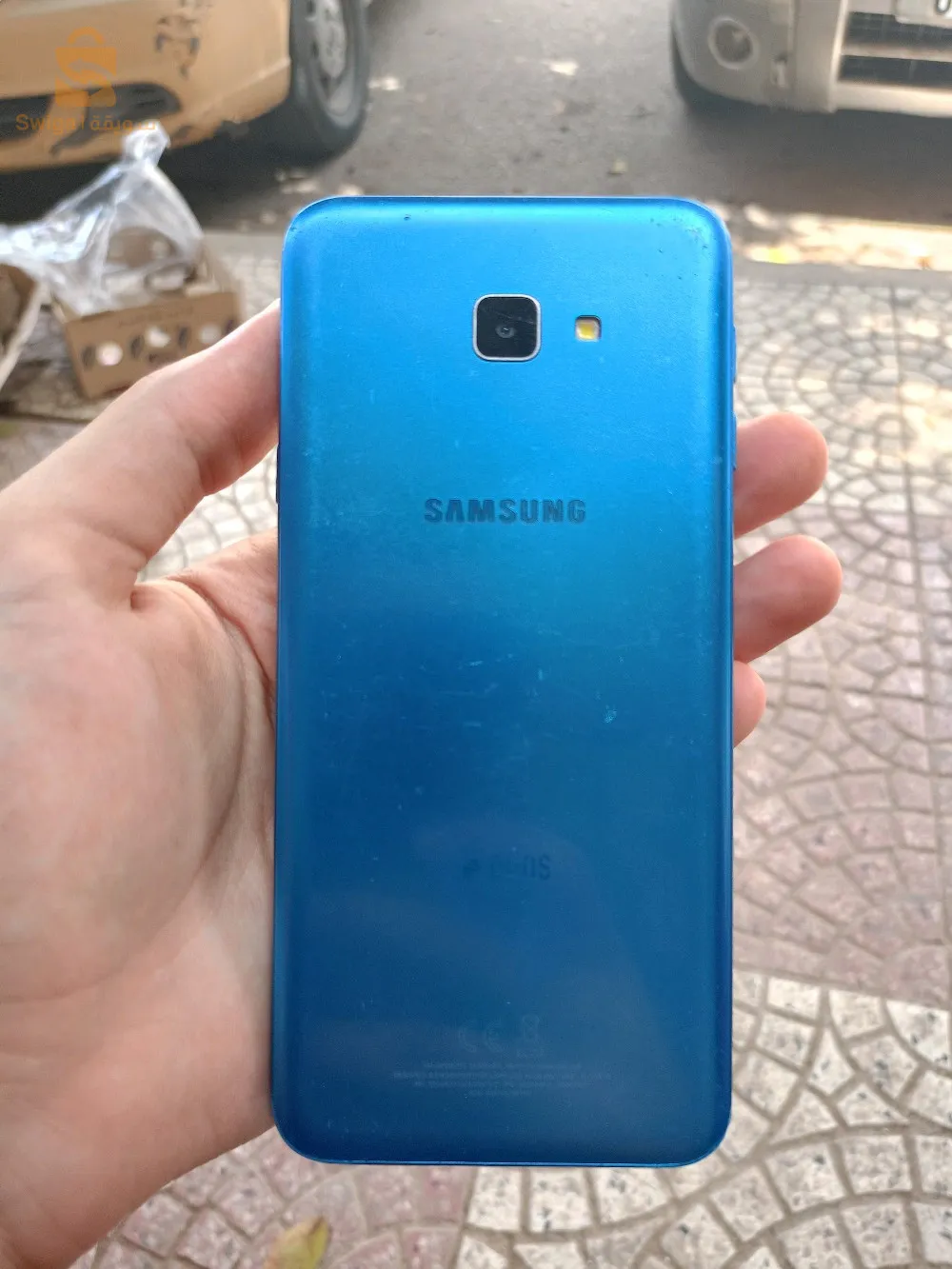 Samsung j4