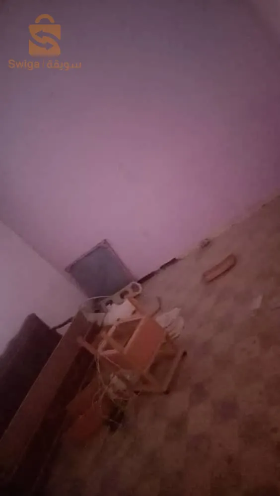 دار في باب الفتح مع الدخلة