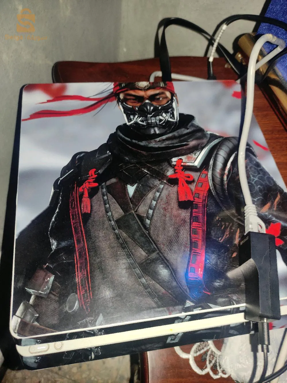 Playstation 4 slime / 500gb/ un manette originale cable hdmi cable alimentation est plein de jeux