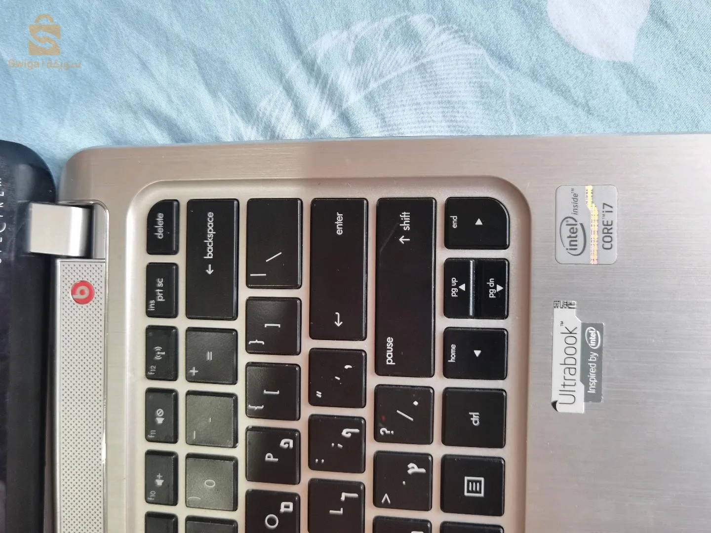Pies Hp pro ultrabook (DV6) i7     3eme generation
13.3 " Ecaran tactile
Probleme Afficher Cassi