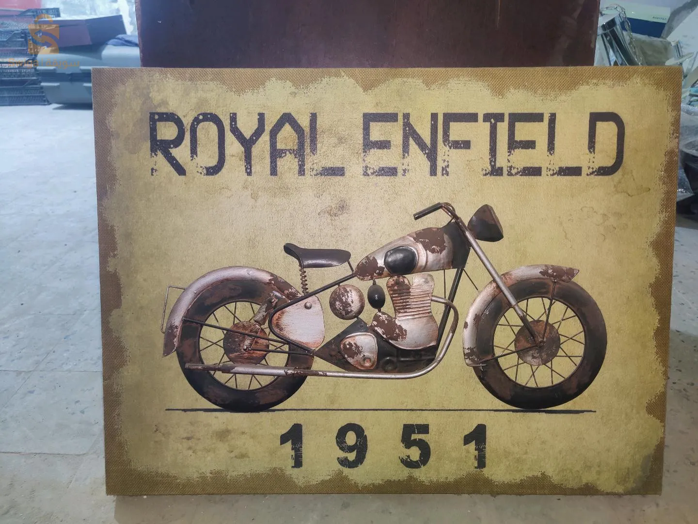 Nouveau personnel pour les propriétaires de décoration de restaurant, acheté en Italie, avec une excellente qualité et un excellent prix, jamais utilisé auparavant pour les propriétaires de décoration de restaurant, d'hôtel ou de bureau.