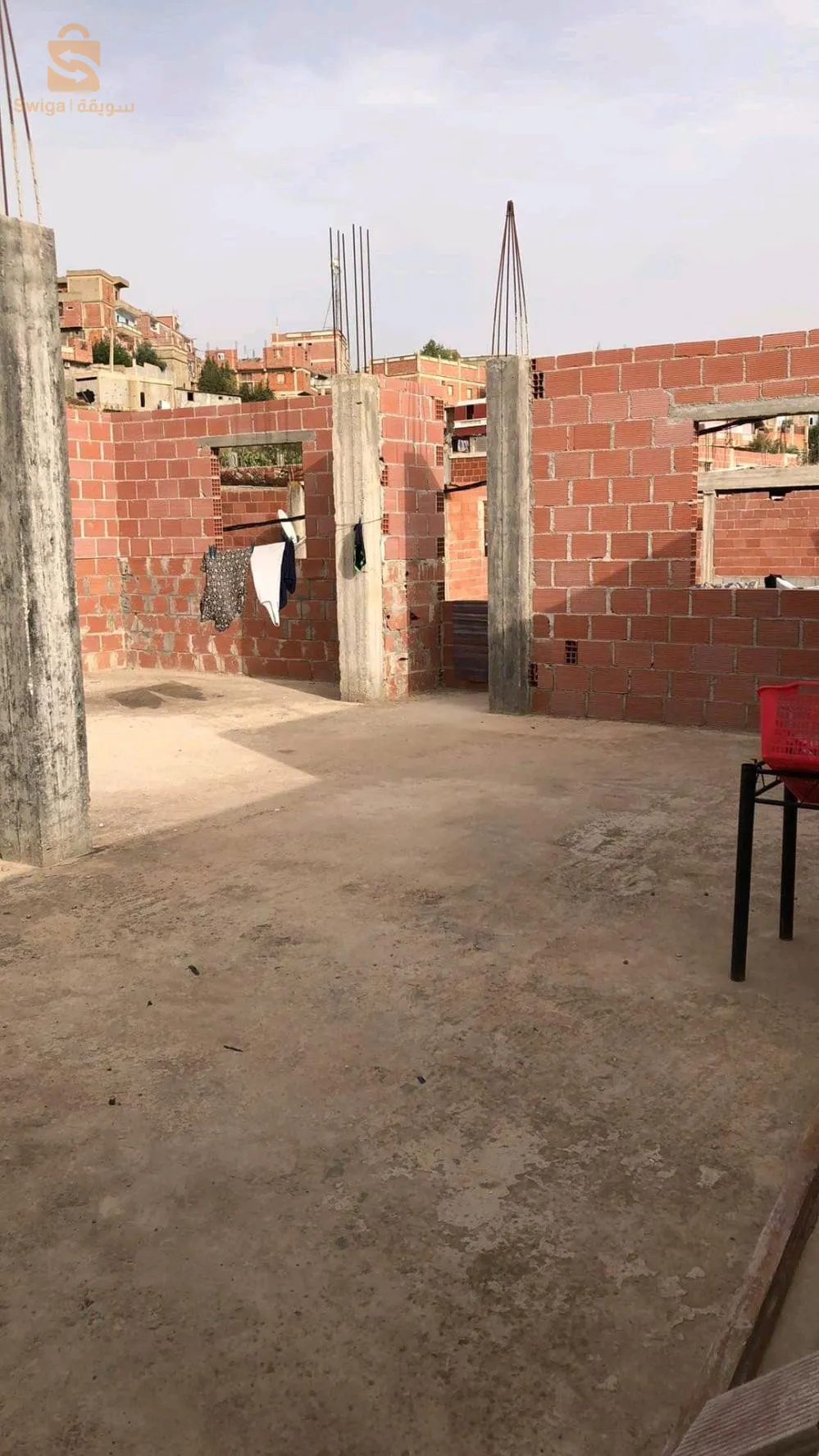 منزل للبيع في الحامة بوزيان حي بوعصيدة الغيران عقد عرفي في تسوية ماء غاز كهرباء