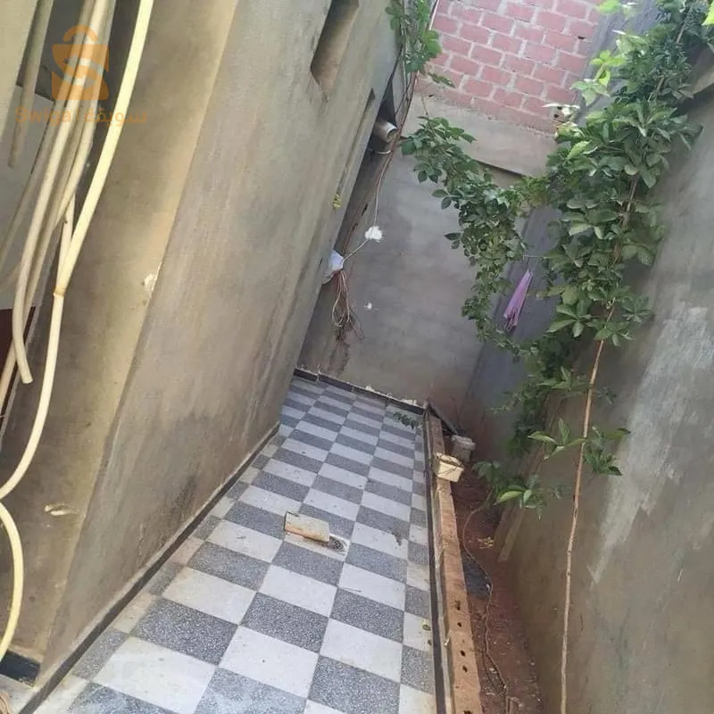 سكن ارضي للبيع ذو طابقين 240 متر ملكية خاصة بحي لورباكو