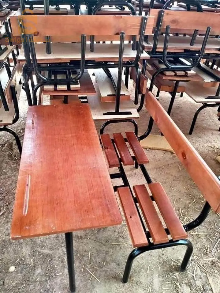 طاولات مدرسية ذات جودة حسب القياس 1/2/3