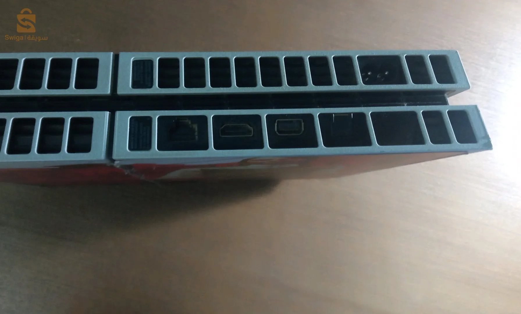 PS4 FAt Blanc jdida mfalchiya version 9.00 
avec deux manette originaux
0794893457