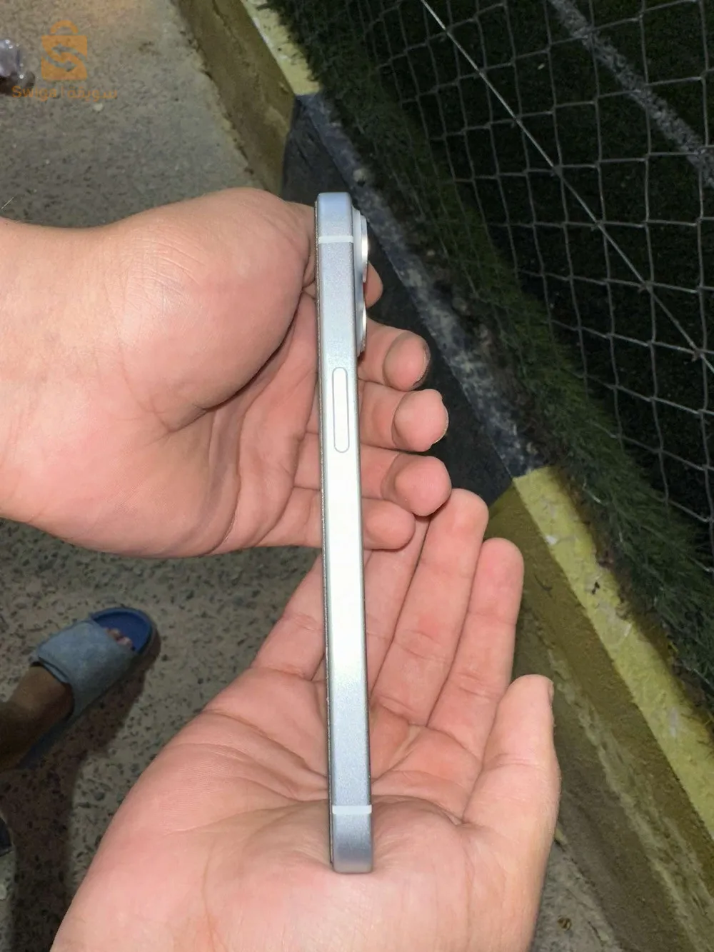 ايفون15 ازرق مع الباطة تاعو بطارية93